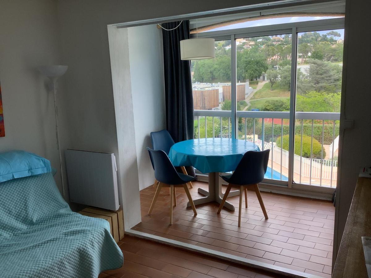 Au Calme Dans Hameau Fleuri Joli Studio 3 Pers Piscine Parking Wi-Fi Vence Exterior foto